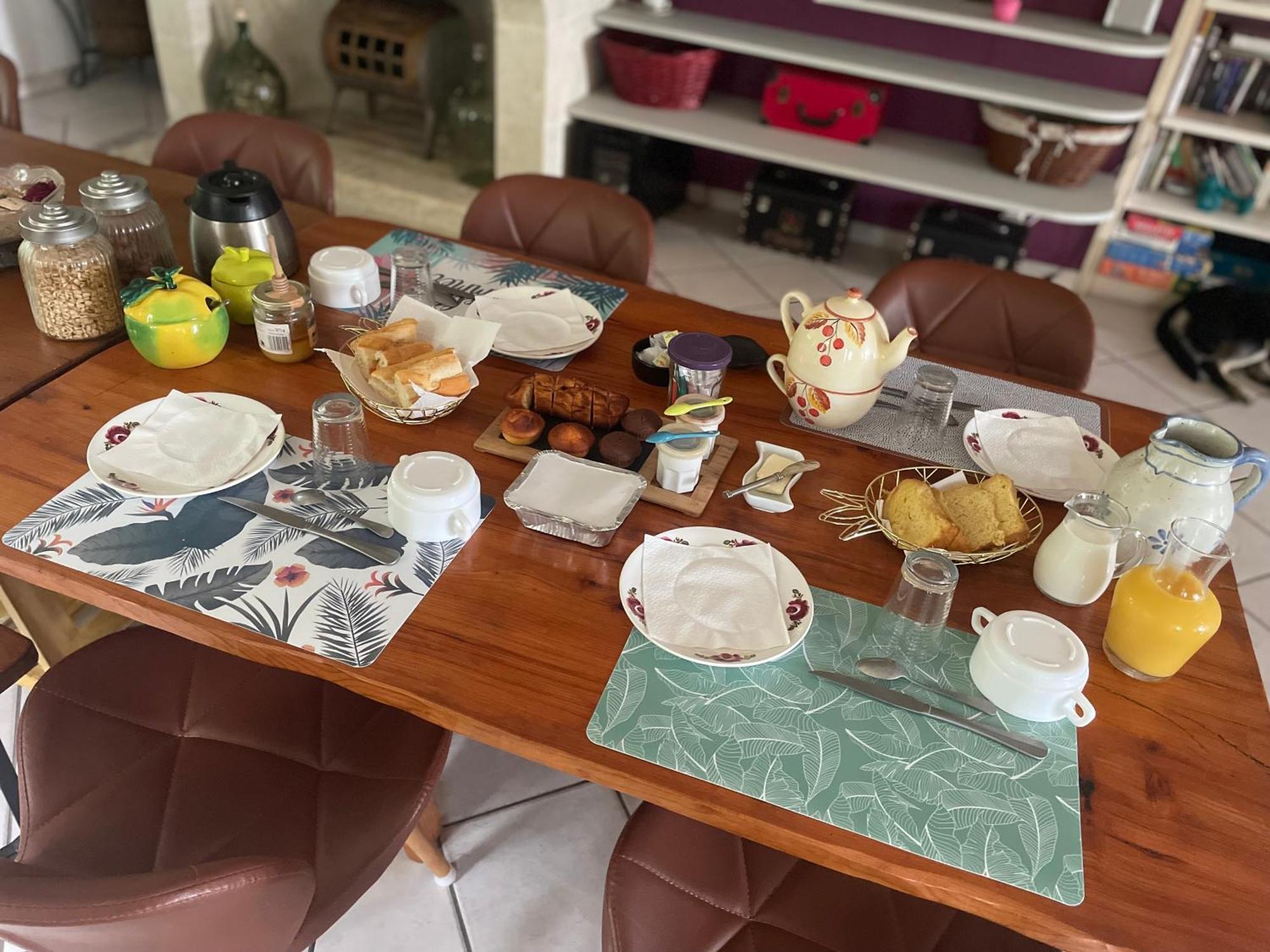 Domaine Pierrot Bed & Breakfast Laujuzan Ngoại thất bức ảnh