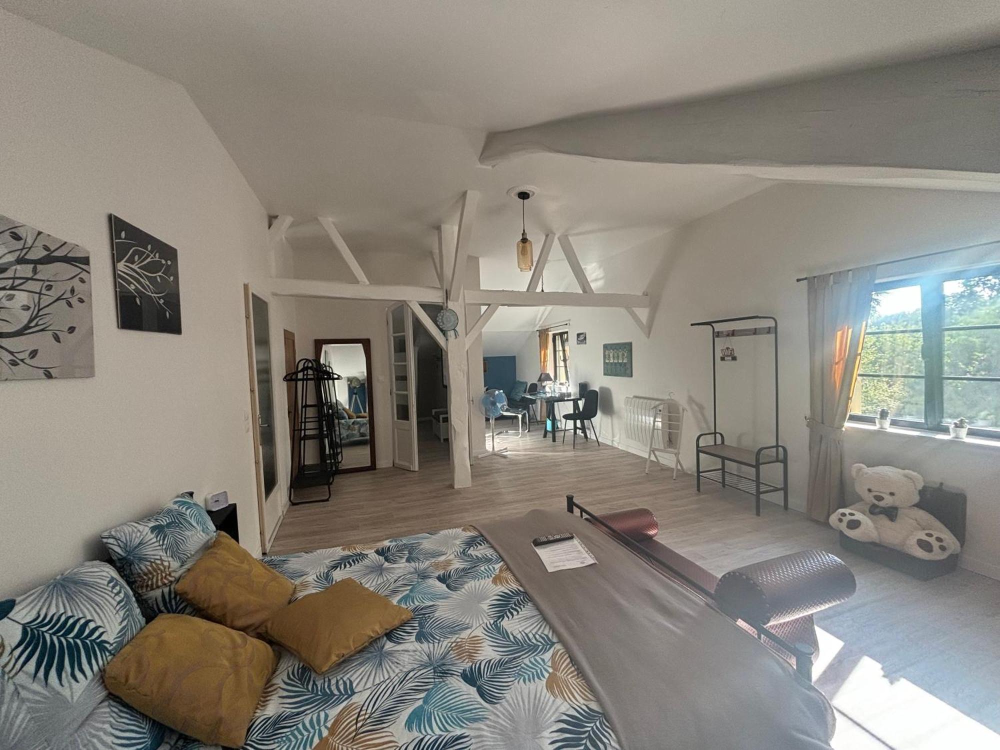 Domaine Pierrot Bed & Breakfast Laujuzan Ngoại thất bức ảnh